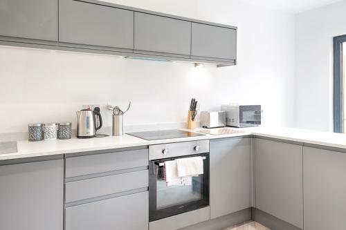 Your Perfect Stay - Swansea City Centre