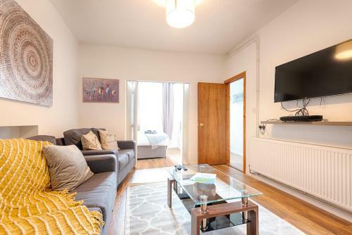 Apartamento Generous House Near The Liberty Stadium