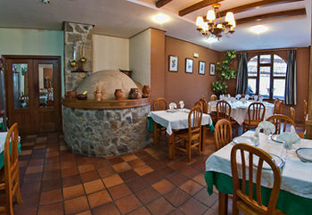 Hotel Tierra De La Reina