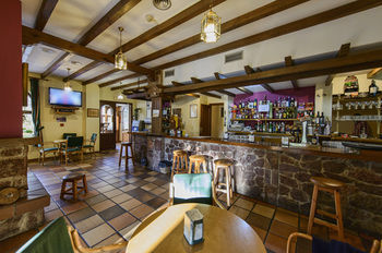 Hotel Tierra De La Reina