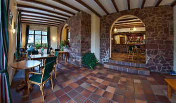 Hotel Tierra De La Reina