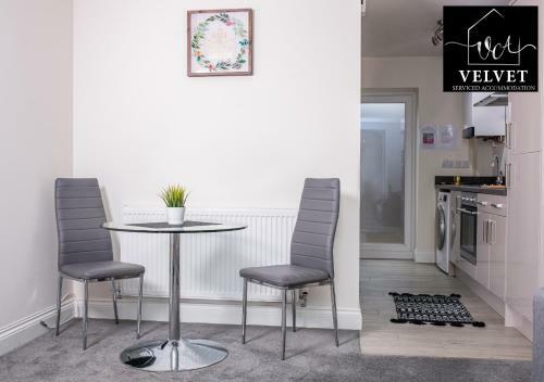 1 Bed Luxury Apartment, Free Parking,free Wifi