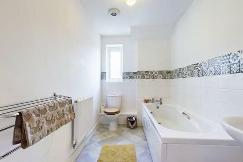 Chic City Centre Apartment With Allocated Parking