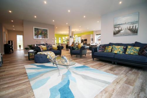 Beautiful 4-bed House - Hot Tub - Ty Marlyn - Gower
