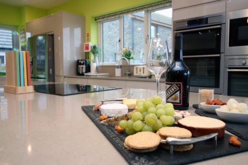 Beautiful 4-bed House - Hot Tub - Ty Marlyn - Gower