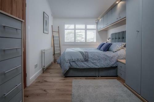 Town Heights - 3 Bedroom Holiday Home - Tenby