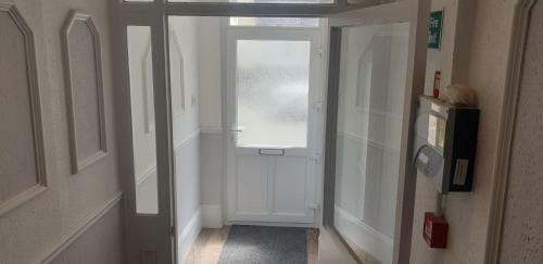 Glentworth Holiday Apartments