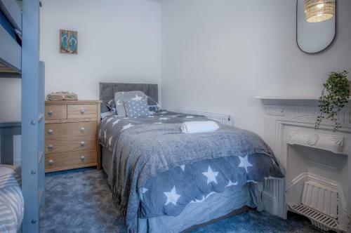 Hawtree Cottage - 2 Bedroom Cottage - Tenby