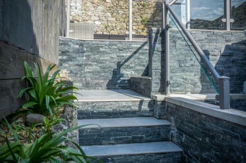 Hawtree Cottage - 2 Bedroom Cottage - Tenby