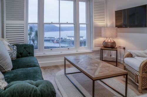 Midnight - 2 Bedroom Apartment - Tenby