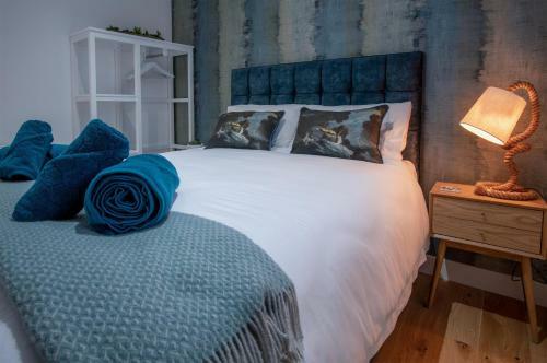Azure - 2 Bedroom Apartment - Tenby