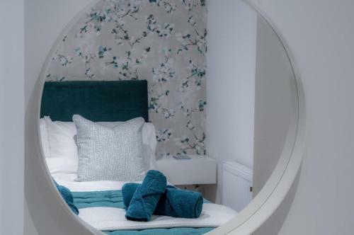 Azure - 2 Bedroom Apartment - Tenby