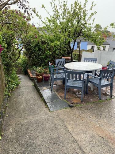 Wonderful Home And Parking