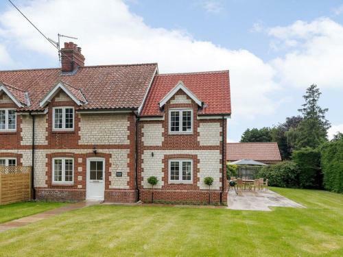 Sea Holly Cottage-uk11931