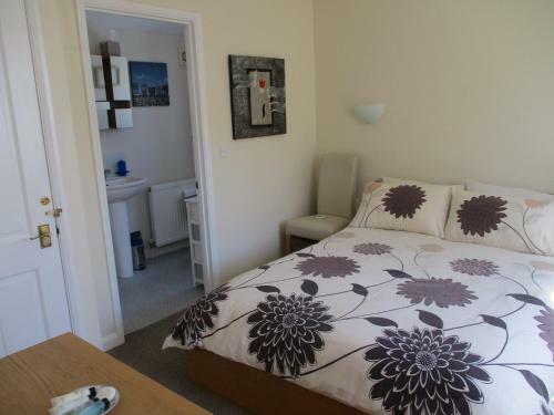 Midsummer Cottage