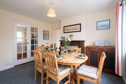 Mere Cottage