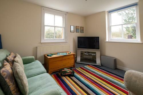 Mere Cottage
