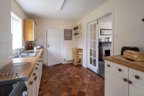 Mere Cottage
