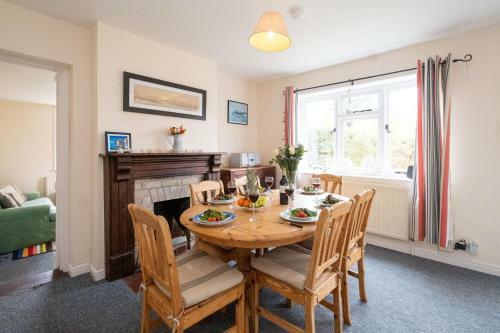 Mere Cottage