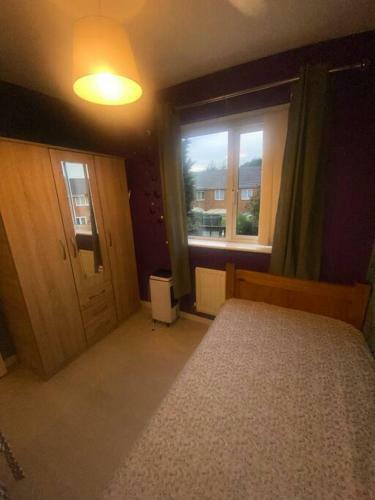 3 Bed Modern Cozy Holiday Contractor Oofyhomes