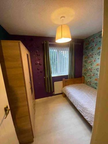 3 Bed Modern Cozy Holiday Contractor Oofyhomes