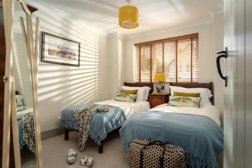 Quay House - Waterside Eclectic Style Character Home