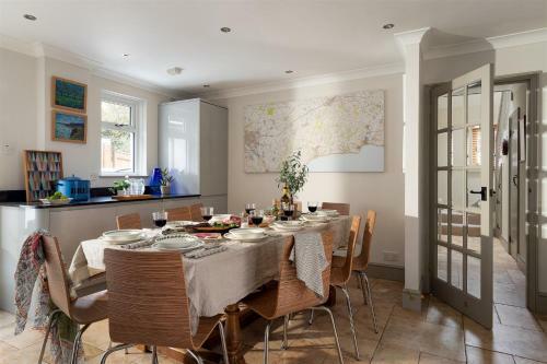 Quay House - Waterside Eclectic Style Character Home