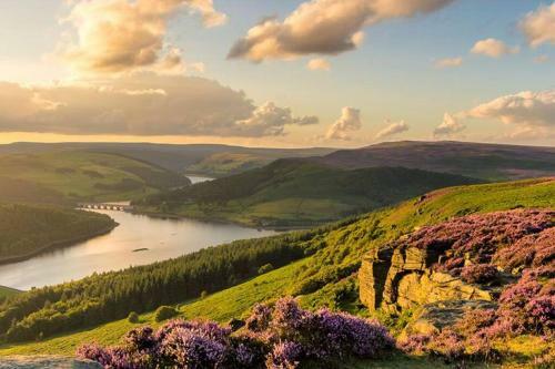 Deluxe Pad Close To Peak District