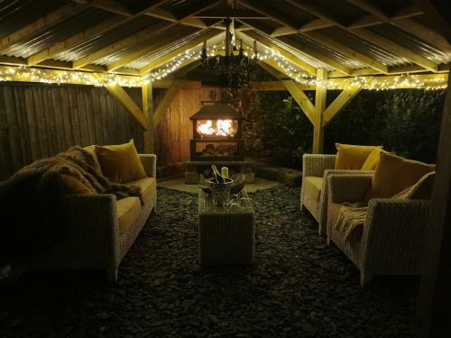 Pheasants Retreat With Hot Tub And Fire Pit