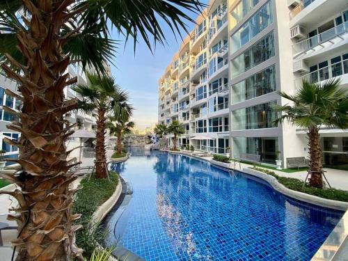 Apartamento Large Luxury, Pool View, Grand Avenue, Pattaya E202