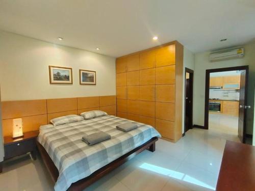 Baronial Pool Villas Pattaya 23