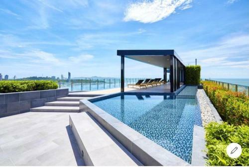 Apartamento The Base Center Pattaya 1 Bedroom By Simon