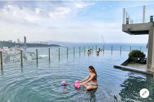 Apartamento The Base Center Pattaya 1 Bedroom By Simon