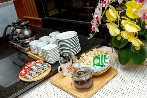 Honey Inn Hotels