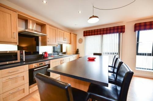 West Portland View Apartment A