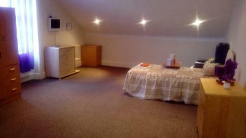 Bed & Breakfast Carer 4 You Residential Home
