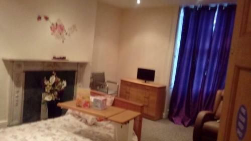 Bed & Breakfast Carer 4 You Residential Home