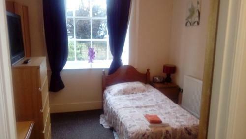 Bed & Breakfast Carer 4 You Residential Home