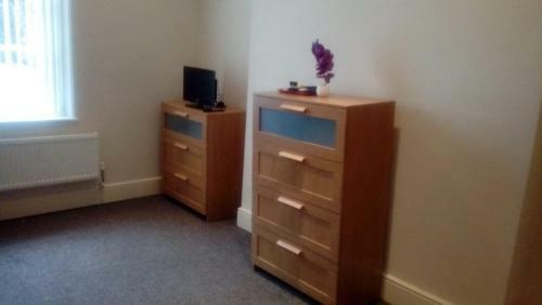 Bed & Breakfast Carer 4 You Residential Home