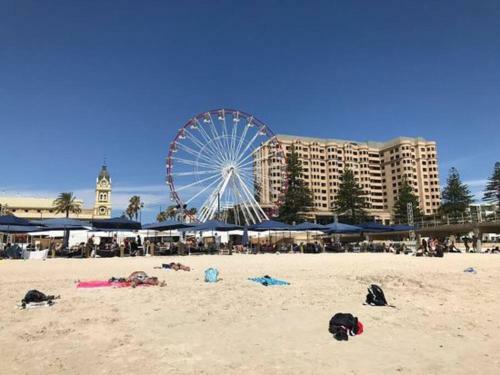 Apartamento Cityviews @ Glenelg * Pool/beach * Free Parking *