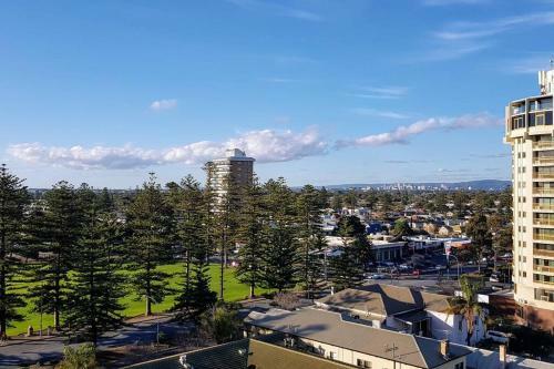 Apartamento Cityviews @ Glenelg * Pool/beach * Free Parking *