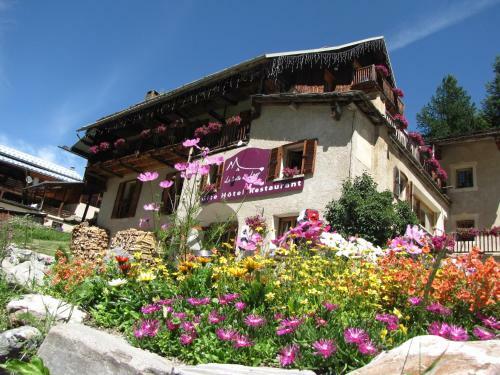 Hotel La Ba�ta Du Loup