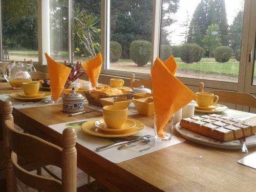 Ch�teau De Bournand B&B