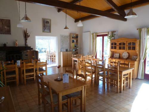 Hostal Gite Des Monges