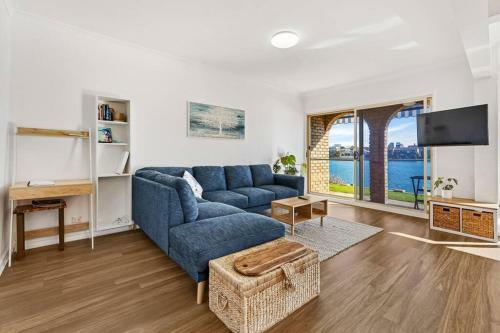 Lakeside Mews