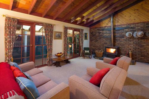 Moffat Falls Lodge