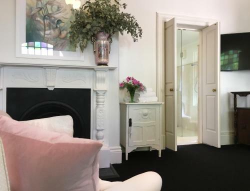 Bed & Breakfast Howlong Old Post Office Luxury Suite