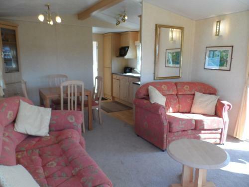 Luxury Mobile Home Near Perranporth Situated On A Quiet Farm