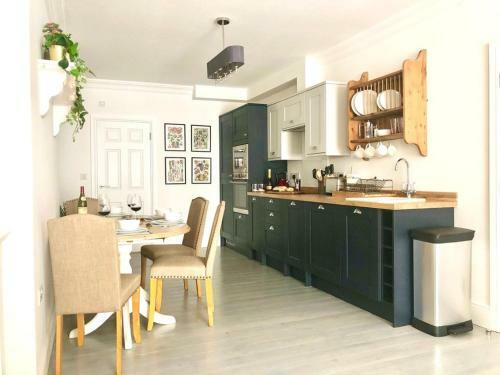 Apartamento The William Lemon - Classic, Restful, Opulent 1 Bed - Central Truro