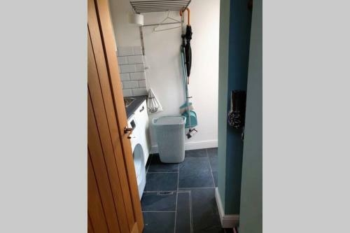 Spacious House With A Homely Touch In Truro